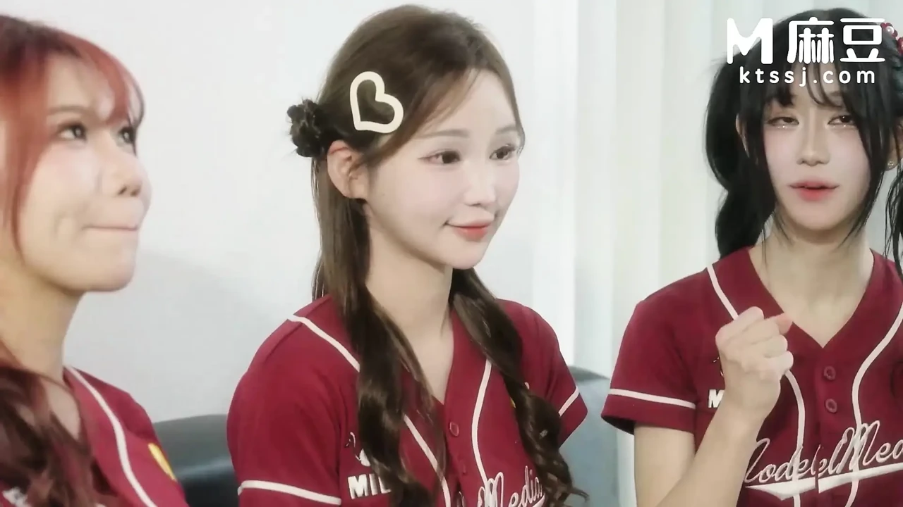 Modelmedia Asia – South Korean Cheerleaders’ Private Group Sex Parties